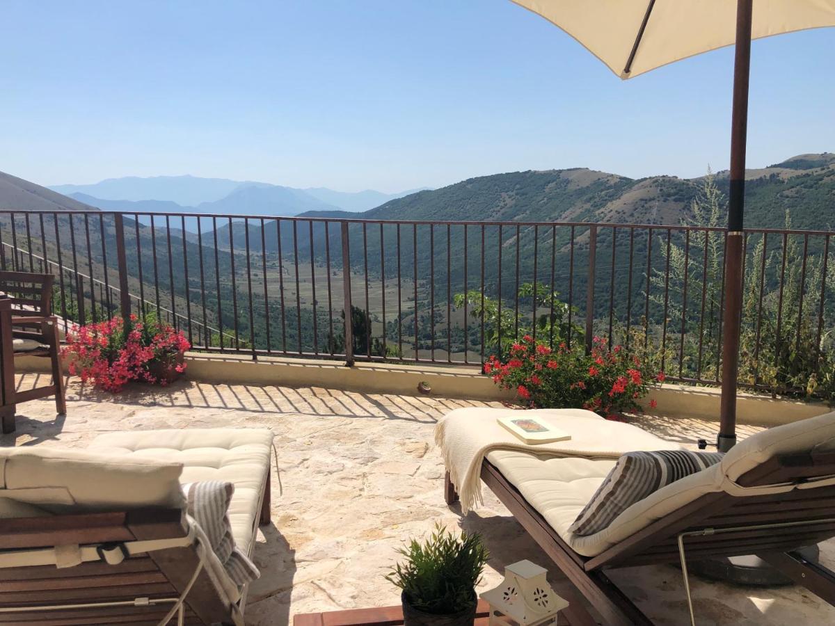 Il Terrazzo Apartment Santo Stefano Di Sessanio Exterior photo